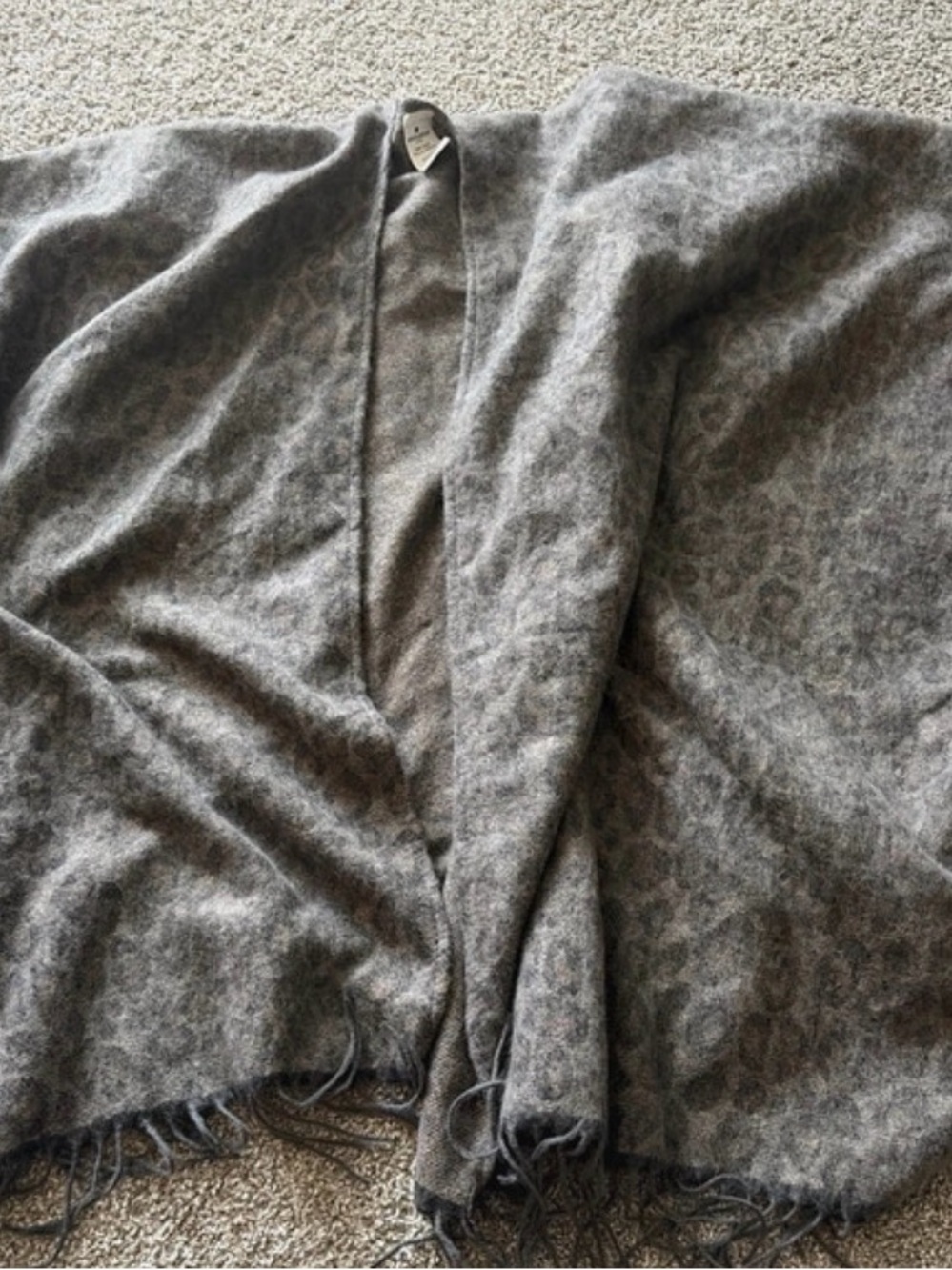 Women's sweater subcategory identification